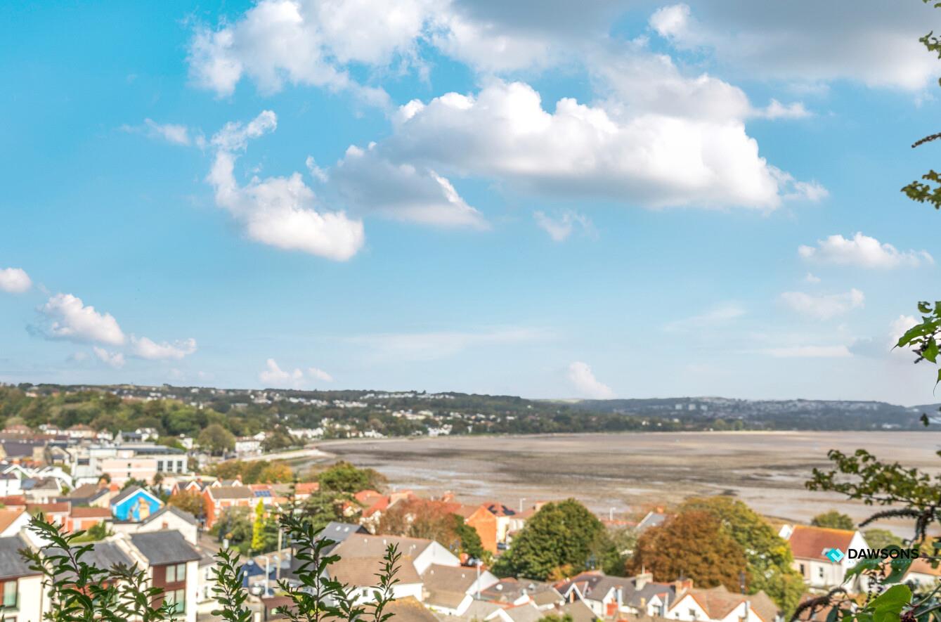 Village Lane, Mumbles, Swansea, SA3 4EB
